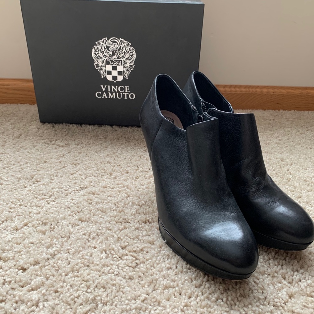 Vince camuto real leather bootie heals